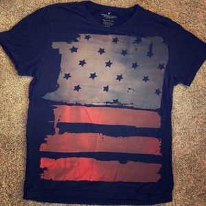 Men’s American Eagle tee
